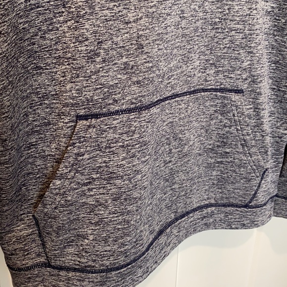 Boys XL Under Armour Hoodie - Picture 4 of 10